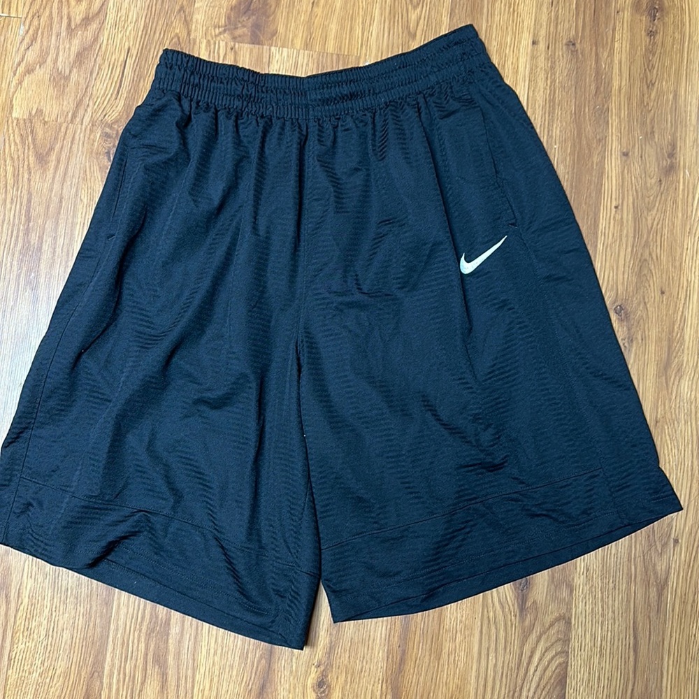 Men’s Nike black shorts